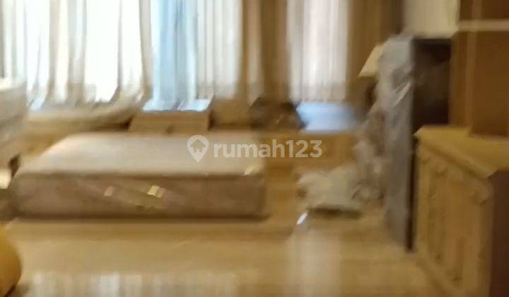 Golf View - Bukit Darmo Golf - Rumah Lux Disewa - Furnished〰️ Long Golf View 〰️surabaya Barat.hadap Jalan Kembarluas 506 M² ± 20 X 25lb 729 M² - 2 Lantai3 Kt Ukuran Besarlantai Marmer Servigiante 〰️ruang Dapur Luasselangkah Ke▪️pakuwon Mall▪️harga Sewa Rp 1