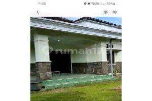 Blitar - Jawa Timur. Luas 2.064 M2. Murah. Jl Wr Supratman Dekat Makam.bung Karno. Ada 3 Rumah, Shm. 1