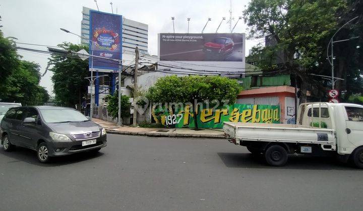 Disewa Bangunan Super Strategis Di Pusat Kota Surabaya. Posisi Pojok Jalanpemuda & Panglima Sudirmanluas Tanah 1.215 M² ( ± 35 X 35 )luas Bangunan 1 Lantaibangunan Lama.*sederet*▪︎bank Btn, R R I▪︎apartemen Trilliumharga Sewa Rp 2 M / Tahun. Ruko 2