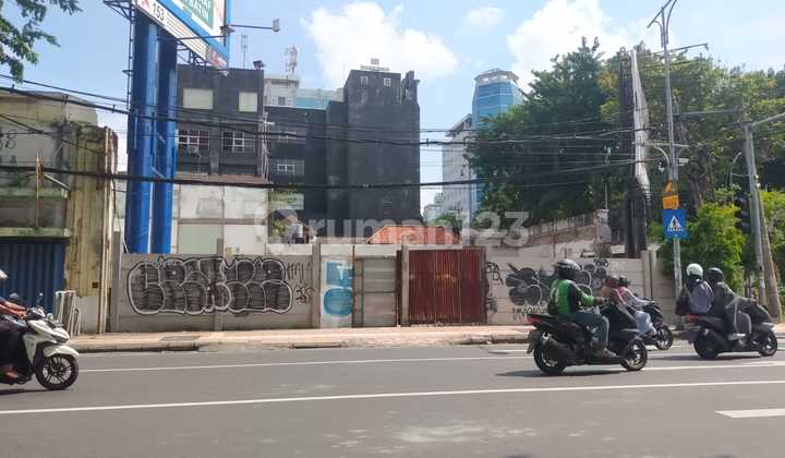 Lot for Rent Downtown Surabaya Jln Pemuda 1,215 M2 Strategic Corner Position Jln Pemuda & Panglima Sudirman. Land Area ± 35 X 35) Land on Jl. Pemuda, Ketabang, Genteng District, Surabaya, East Java, Gubeng 1215.0 m² Lot for Rent Downtown Surabaya Jln Pemuda 1,215 M2 Strategic Corner Position Jln Pemuda & Panglima Sudirman. Land Area ± 35 X 35) Land on Jl. Pemuda, Ketabang, Genteng District, Surabaya, East Java, Gubeng 1215.0 m²