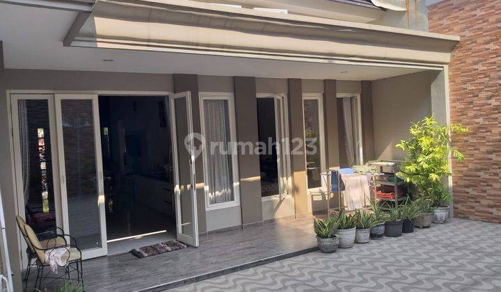 Manyar Jaya Rumah 1 Lantai, Bagus, Shm, 10x30 M², Full Furnished, Jarang Ada, Row Jln 3 Mobil, Dekat Untag, Unitomo, Ubaya Ngagel. Rumah Bangun Sendiri. Lingkungan One Gate Sistem. 2