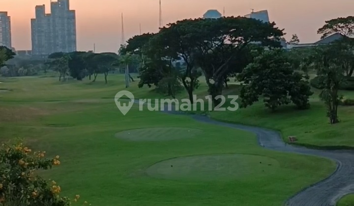 Golf View - Bukit Darmo Golf - Rumah Lux Disewa - Furnished〰️ Long Golf View 〰️surabaya Barat.hadap Jalan Kembarluas 506 M² ± 20 X 25lb 729 M² - 2 Lantai3 Kt Ukuran Besarlantai Marmer Servigiante 〰️ruang Dapur Luasselangkah Ke▪️pakuwon Mall▪️harga Sewa Rp 1
