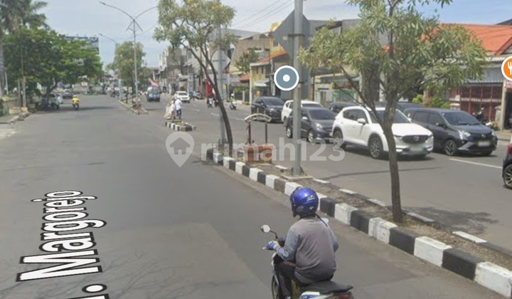 Dijual Tanah Di Raya Margorejo Surabaya - Super Strategis Dekat Bank Mandiri. Plaza Marina. Papaya Fresh Gallery. Luas 1.005 M2 Lebar Depan 20 M. Shm  2