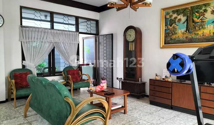 ruang tamu termurah rumah dharmahusada indah blok