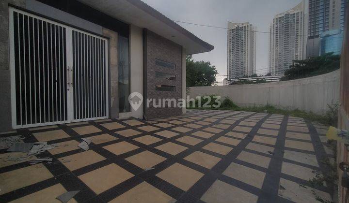 Murah Kris Kencana Rumah Pusat Kota Surabaya, Granit Tile, Hitung Tanah, 487 M2, Shm. Pojok, Car Port 12 Mobil, Selangkah Ke Cw Mall. Di Perum Kris Kencana
jln. Kencanasari Timur
surabaya 2