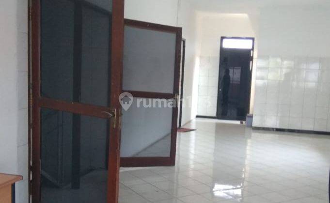 Dijual Raya Taman 1.129 M2 - Dkt Waru, Cito Mall Sby, Ruko 3 Lantai. Strategis Parkir Luas. Sdh Di Paving Padat. Hadap Selatan Shm. Listrik 10.500w 2