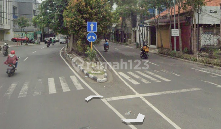 For sale 2 Shophouses in Bubutan, Surabaya. Twin frontage facing the road.. HGB near Bg Junction, Central Surabaya. 2