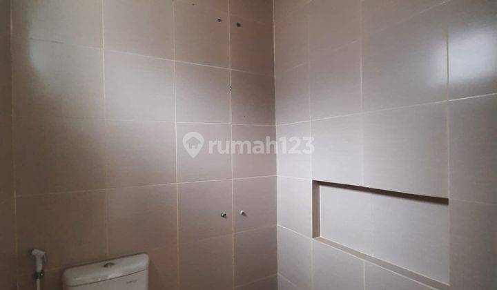 Rumah Murah Baru Bagus HGB di Nortwest Citraland Utara, Surabaya
