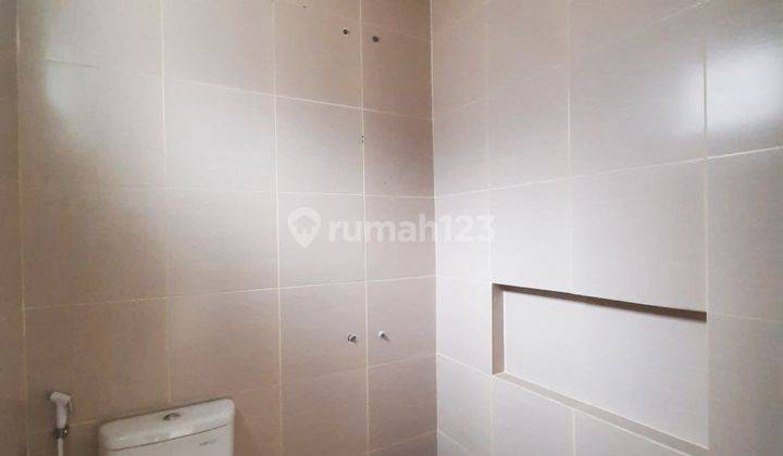 Rumah Murah Baru Bagus HGB di Nortwest Citraland Utara, Surabaya