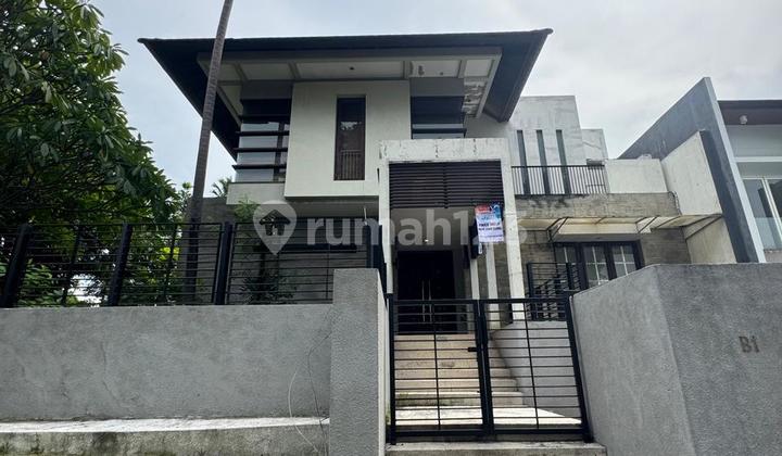 Rumah Graha Famili SHM Double Way