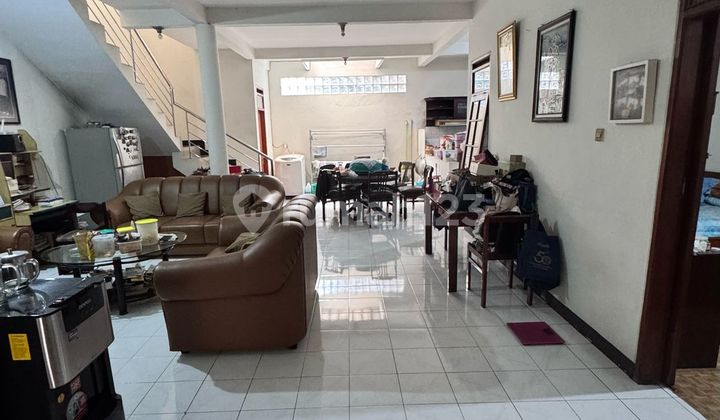 Jual Rumah Lega 2 Lantai Taman Kopo Indah 2