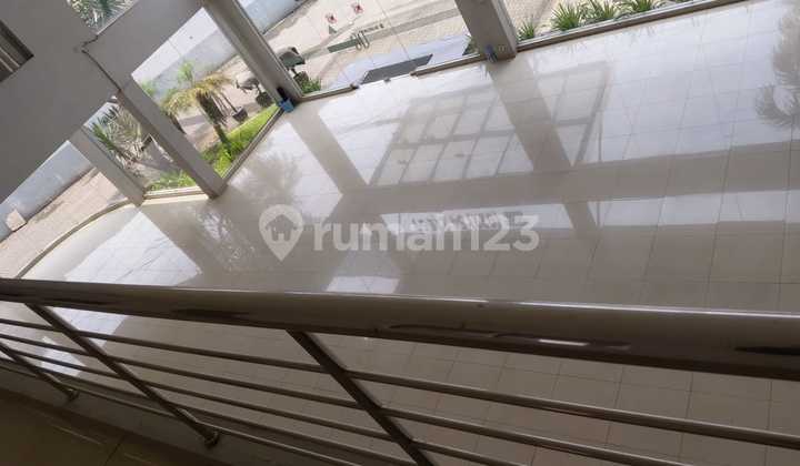 Sewa Eks Showroom Mobil Mainroad Kopo Sayati