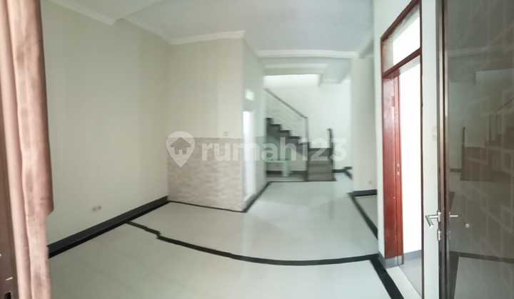 Sewa Rumah Bersih Bagus Permata Kopo 2