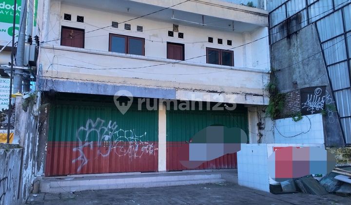RARE OPPORTUNITY, QUICK SALE: 2 Adjacent Shop Houses "Lolasi" on Teuku Umar Main Road, Central Commercial and Culinary Area. 1