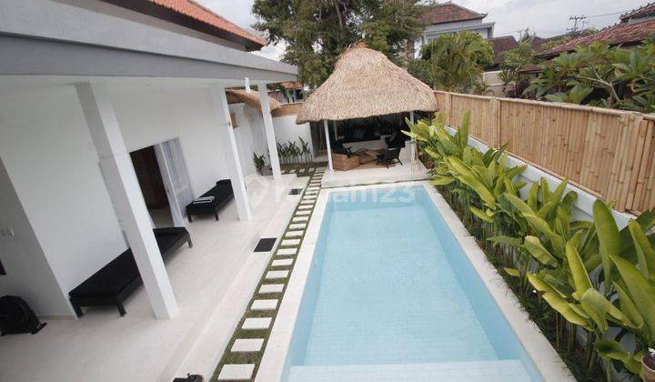For Rent beautiful villa in quite location at Umalas and have good opportunity for Subleaser 1