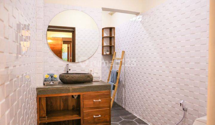 For Lease Cozy and beautiful Villa at Seminyak area on jalan Pelawa  5