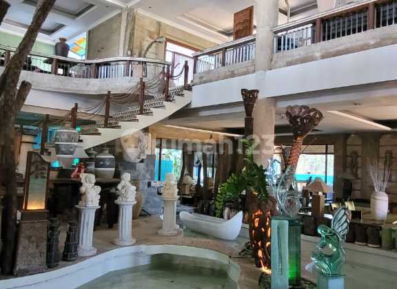 For Sale Quick Business Place Former Art Gallery Location Batubulan Gianyar Ready to Use Condition