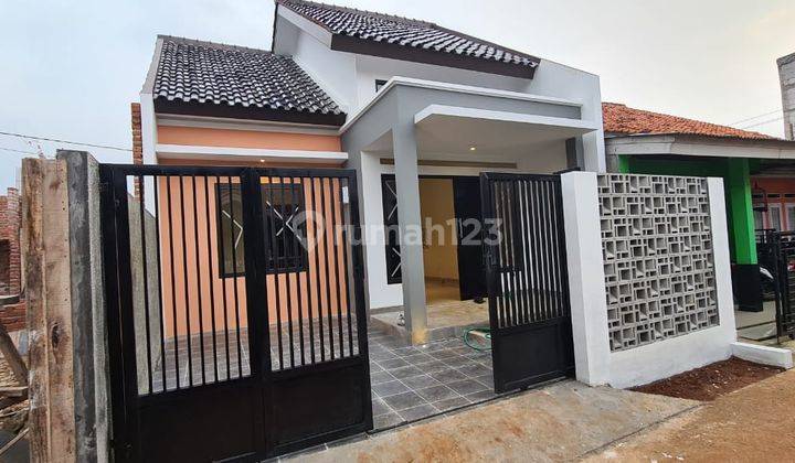 Rumah Minimalis Modern selangkah ke Jl Curug Raya , Bojongsari Depok 1