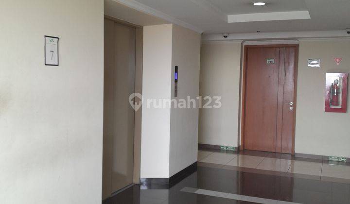 Apartemen Cantik Lokasi Emas Selangkah ke Mall dan Hotel 4