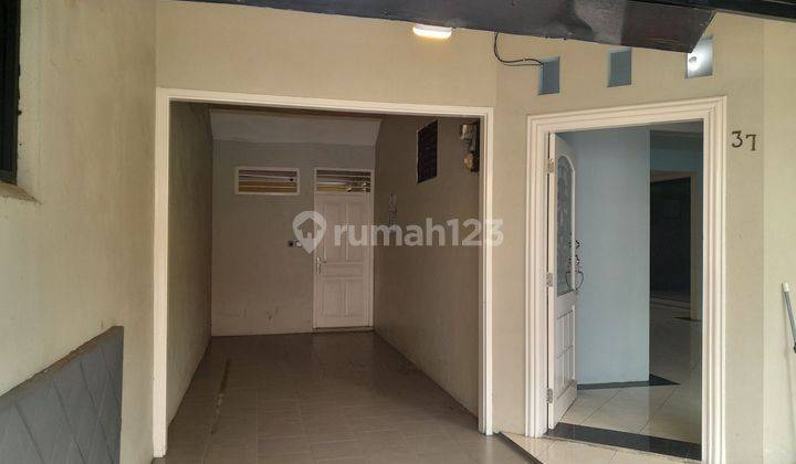 Rumah Asri Aman dan Nyaman di Cinere 2