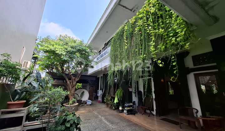 Rumah Asri Mewah di Lokasi Strategis Pondok Cabe Rumah Asri Mewah di Lokasi Strategis Pondok Cabe