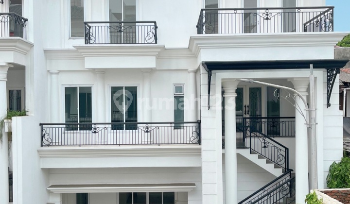 Modern New House Location Five Minutes to MRT Fatmawati 2