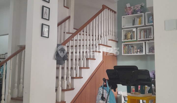 Rumah Cantik Mungil Ditengah Fasum Yang Apik 2