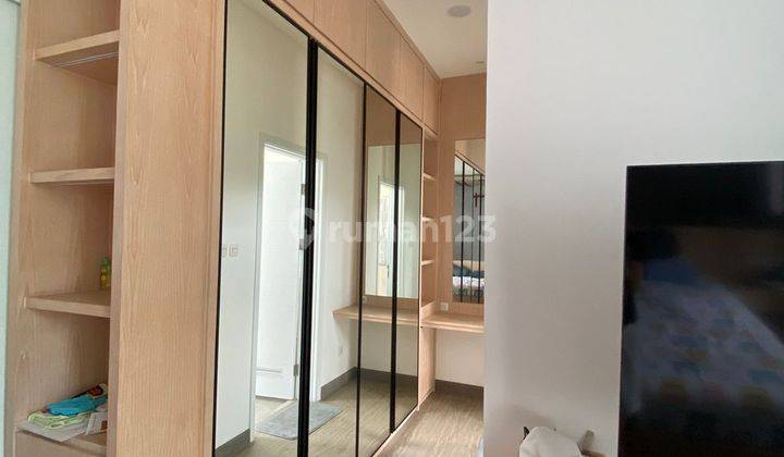 Dijual Rumah Riviera At Puri 9