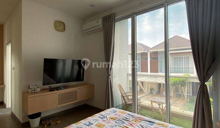 Dijual Rumah Riviera At Puri 10