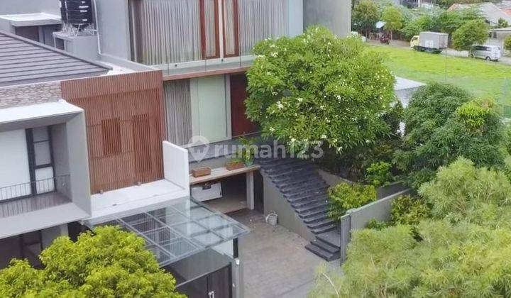 Dijual Rumah Mewah di Puri Indah 1