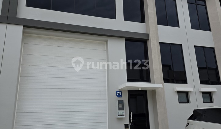 Warehouse for Rent in PIK2