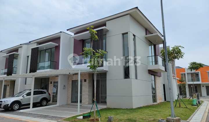 Corner house pik2 2
