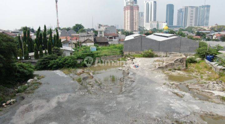 Disewakan tanah komersil di jl Outerringroad puri kembangan 2