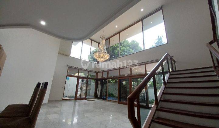 rumah lokasi strategis di Gandaria 2