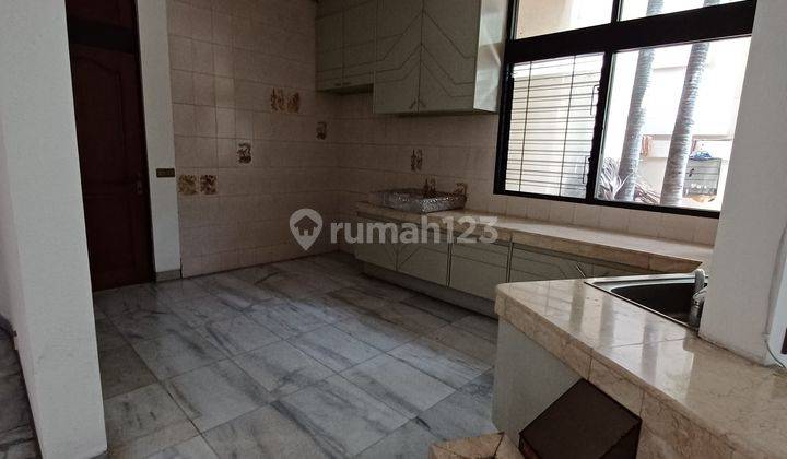 Dijual rumah di Permata Hijau 2