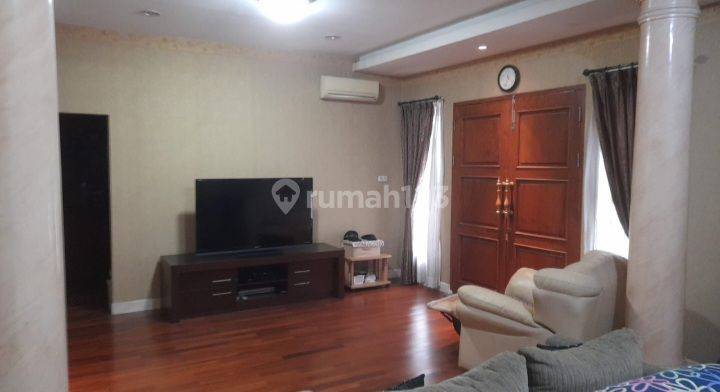 Dijual rumah bagus di Intercon 2