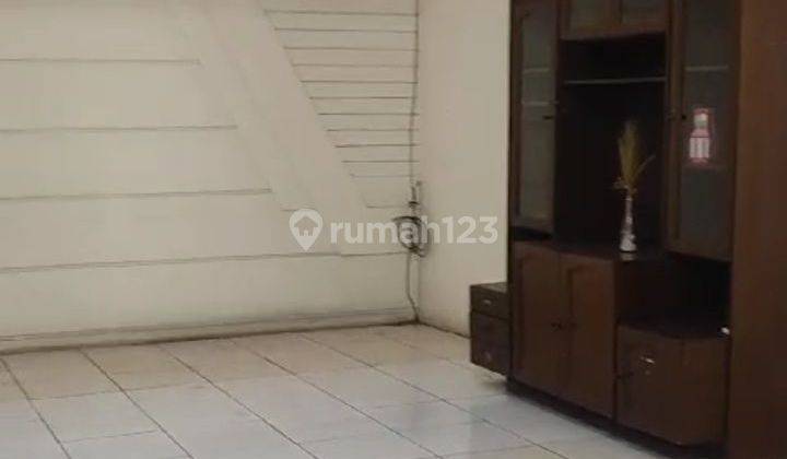 Dijual Cepat rumah di Intercon 2