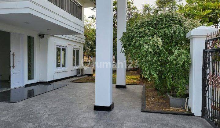 Dijual Cepat Rumah di Intercon jalanan luas dalam cluster 2