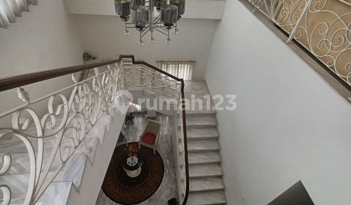 Dijual Rumah Mewah dan Bagus di Puri Indah 2