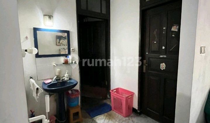 Dijual Cepat Rumah Hitung Tanah Di Komplek Intercon