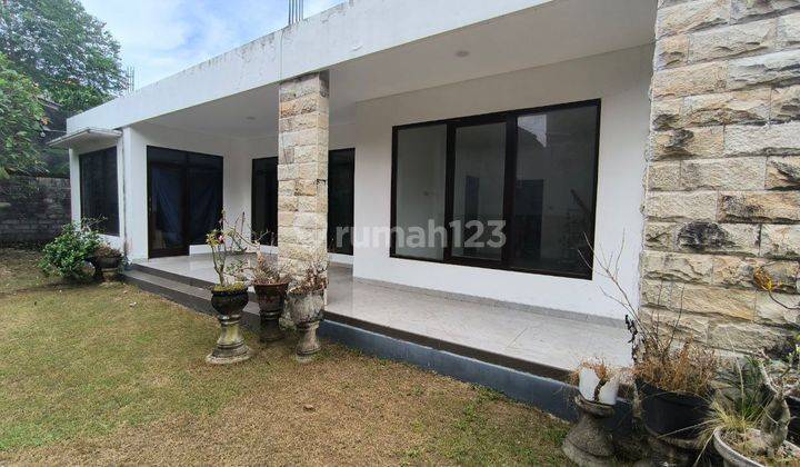 Rumah Semi Villa Ekslusive dekat Pantai Jimbaran 2
