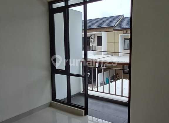 Disewakan Rumah Baru Minimalis Modern Bangunan 2 Lantai Di Gateway Pasteur Bandung 2