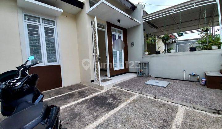 Disewakan Rumah Bangunan Baru Dalam Cluster Nyaman Di Taman Kopo Indah Bandung 1