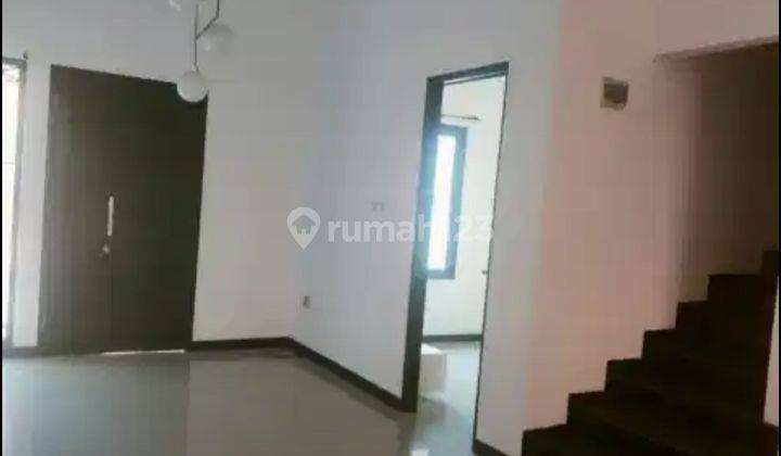 Disewakan Rumah Minimalis Modern 2 Lantai Semi Furnished Di Mekar Wangi Bandung 1