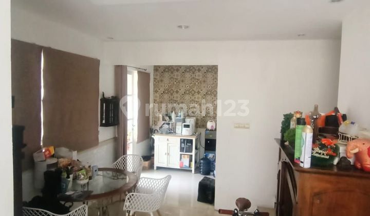 Nice Luxurious Strategic House in Galaxy Bekasi Complex 2