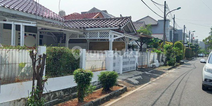 Rumah Lyas Steategis Dalam Komplek di Curug Pondok Kelapa 2