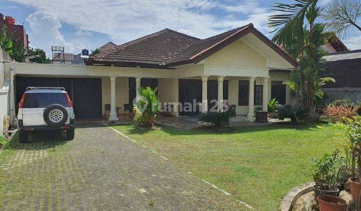 Rumah Luas Strategis Include Kolam Renang Di Condet Jakarta Timur 1