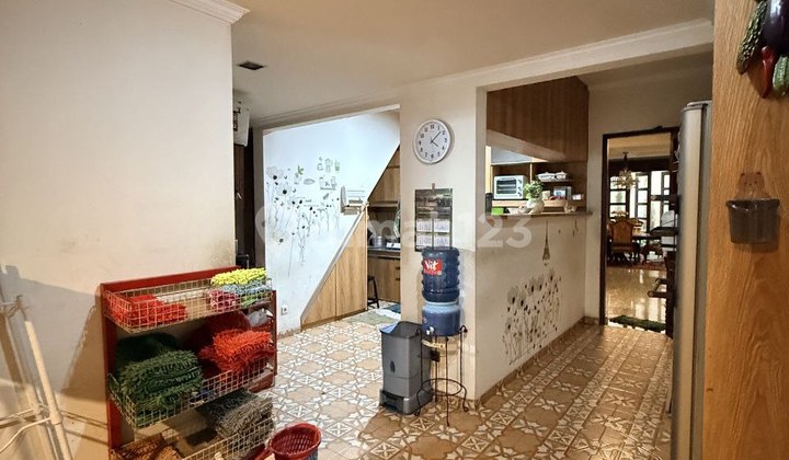 Rumah Megah Bergaya Clasic Strategis di Bangka Jakarta Selatan 2