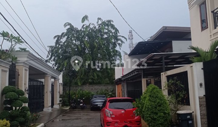 Luxury Flood-Free Strategic Home in Galaxy Bekasi 2