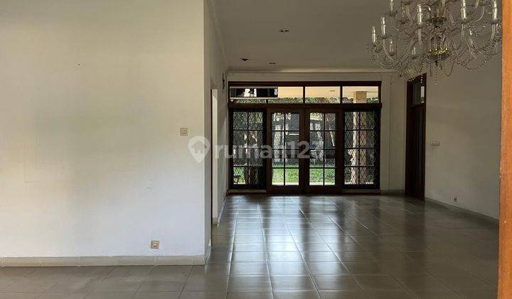 Rumah SHM di Villa Cinere Mas Jl. Yupiter, Depok Halaman Luas 2